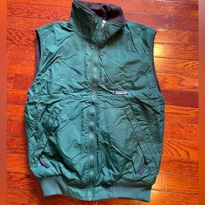 Patagonia Men’s Insulated Vest, Hunter Green, Small